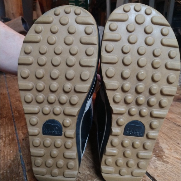 Sorel winter boots size 7 - Picture 4 of 4